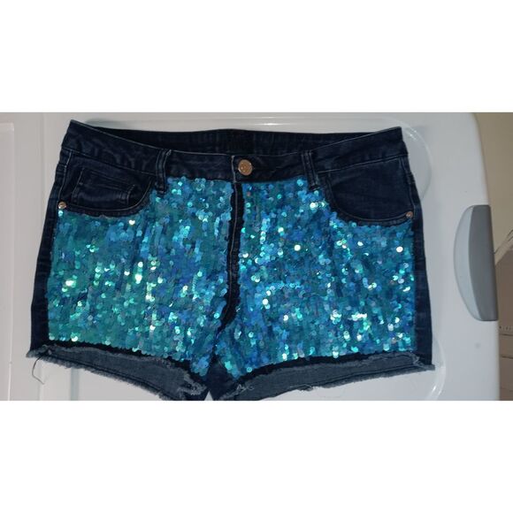 Teal Sequined Denim Shorts For Juniors size 16 Plus - Picture 3 of 9